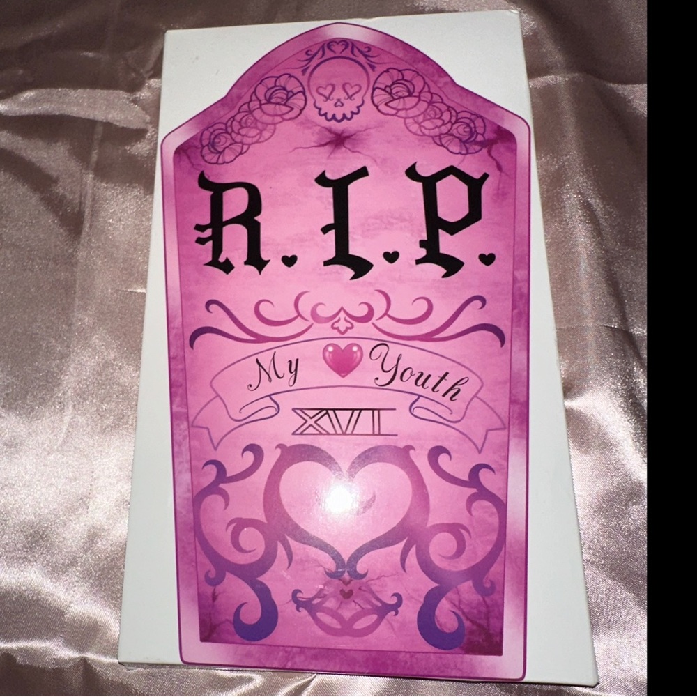 R.I.P My‎ Youth Spoiled Cosmetics Palette